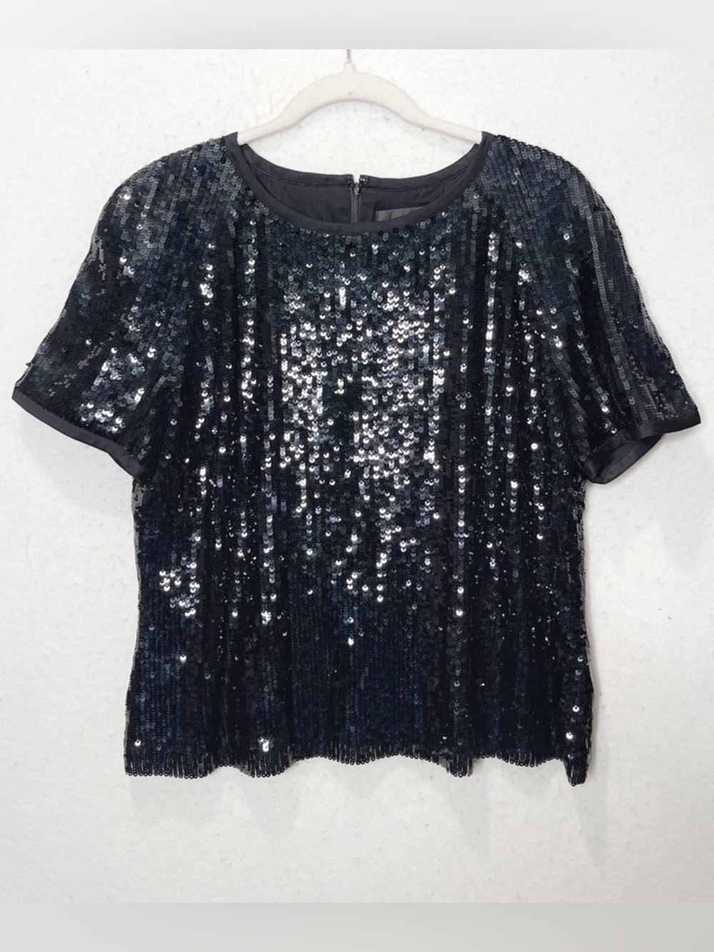 St. John Couture Black Sequin Short Sleeve Top Size 14 Silk Lining Elegant